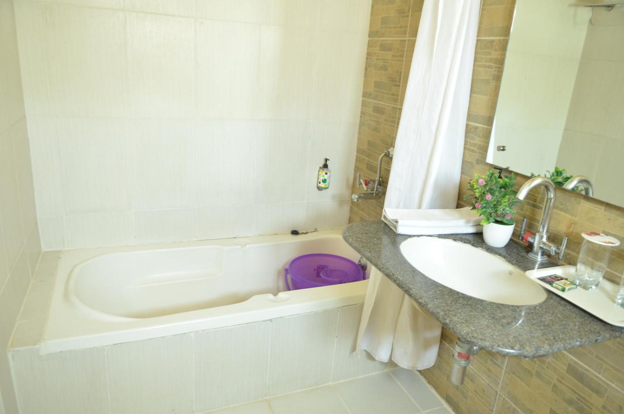 Cubbon Suites - 10 Minute Walk To Mg Road, Mg Road Metro And Church Street Bangalore Extérieur photo