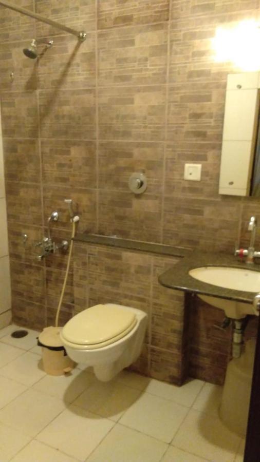 Cubbon Suites - 10 Minute Walk To Mg Road, Mg Road Metro And Church Street Bangalore Extérieur photo